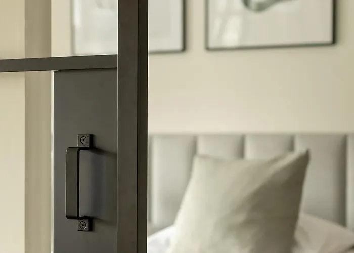 Exceptional For 2 People In By Renters דירה *